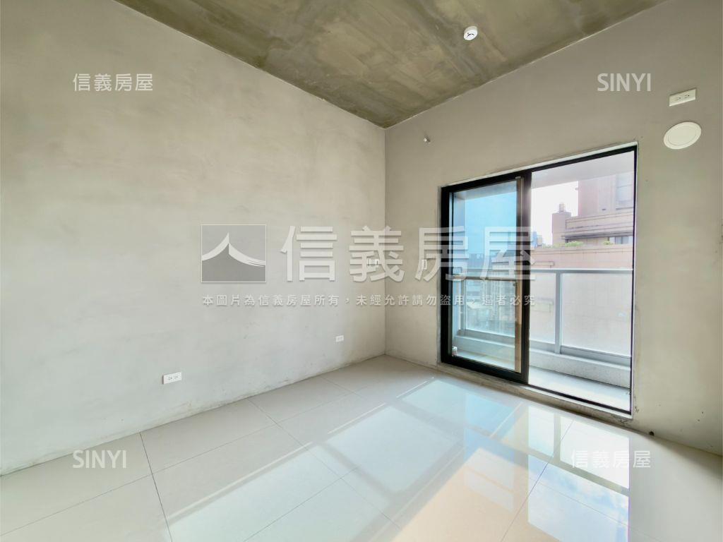 安家◆高樓景觀附坡平房屋室內格局與周邊環境