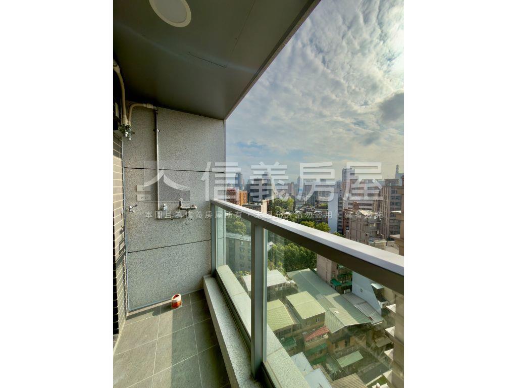 安家◆高樓景觀附坡平房屋室內格局與周邊環境