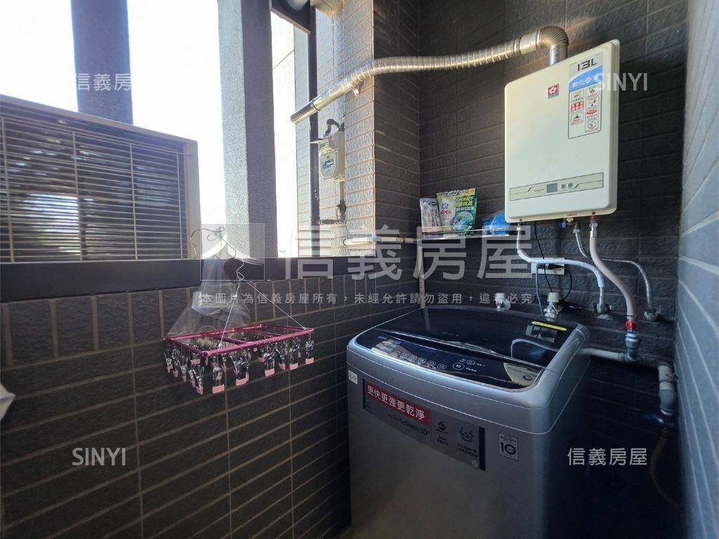 寶藏挑高美屋２房車位房屋室內格局與周邊環境