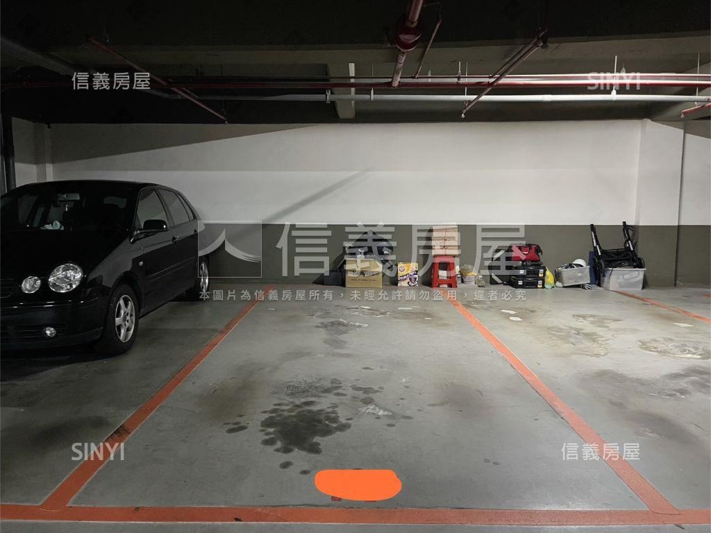 寶藏挑高美屋２房車位房屋室內格局與周邊環境