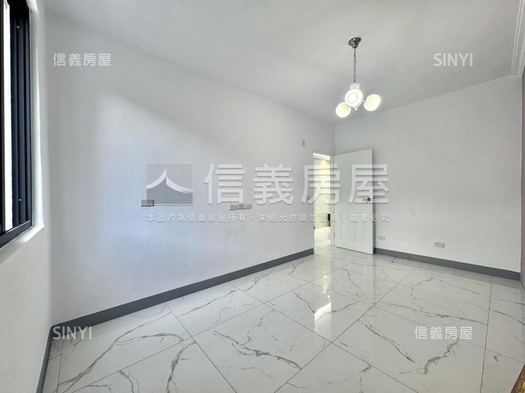 輕軌景觀首排採光翻新三房房屋室內格局與周邊環境
