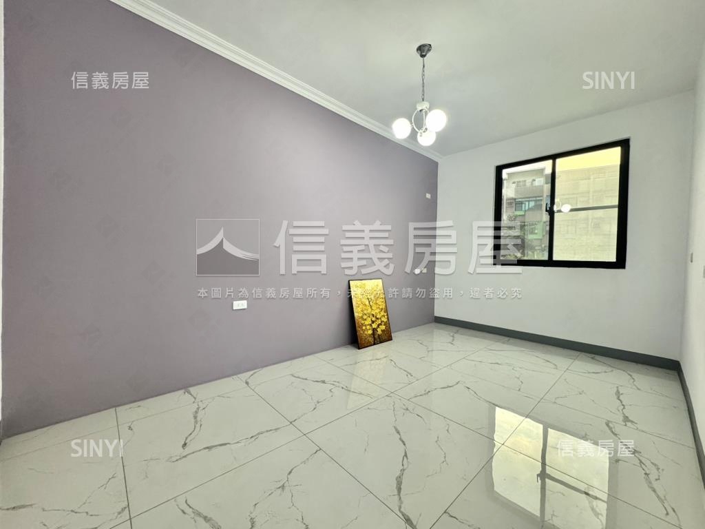 輕軌景觀首排採光翻新三房房屋室內格局與周邊環境