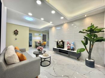 輕軌景觀首排採光翻新三房