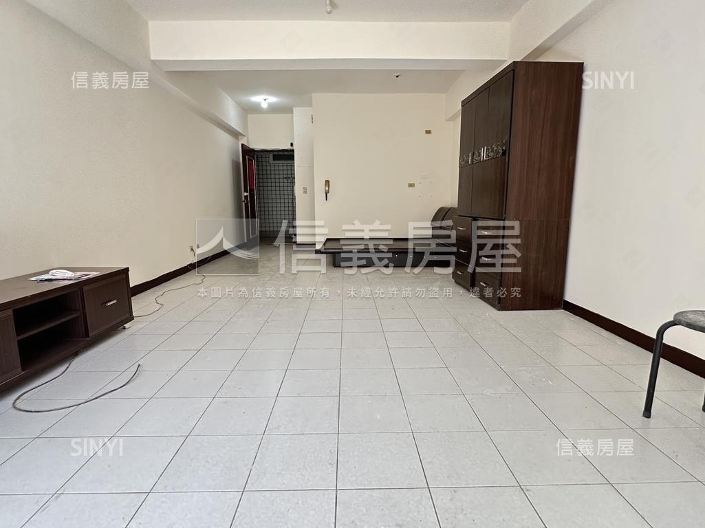 維也納－南天母路房屋室內格局與周邊環境