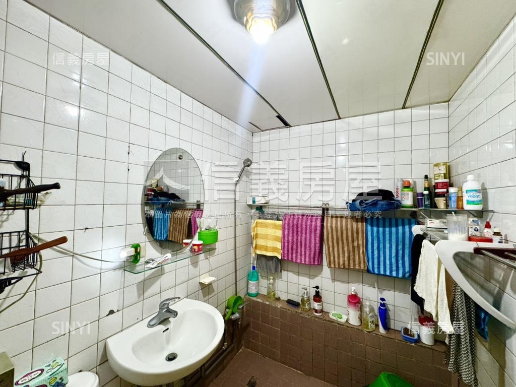 捷運丹鳳小資方正三房美寓房屋室內格局與周邊環境