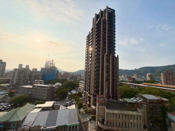 低總價電梯溫泉套房