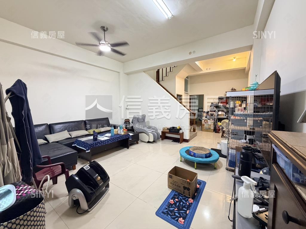 輕裝潢成家孝親車墅房屋室內格局與周邊環境