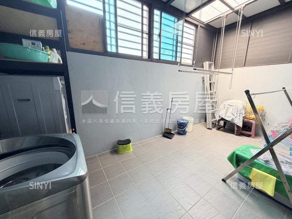 輕裝潢成家孝親車墅房屋室內格局與周邊環境