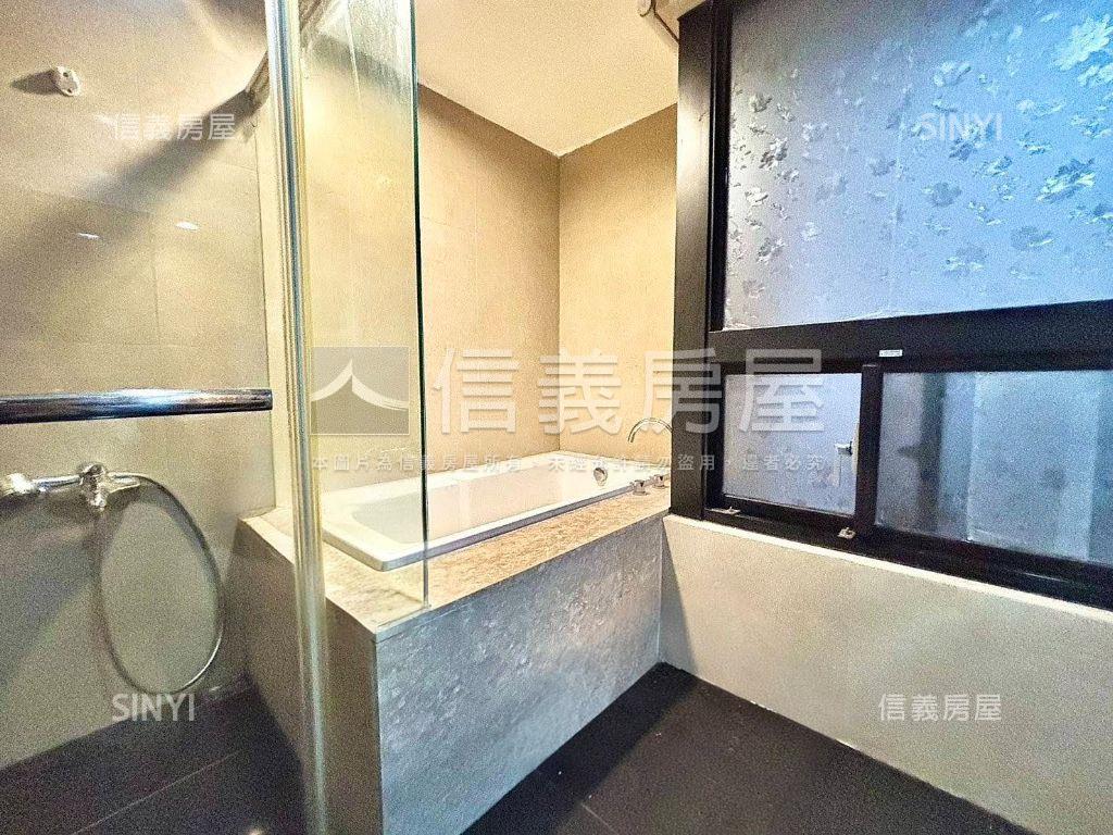 稀有時代圓滿三房雙平車房屋室內格局與周邊環境