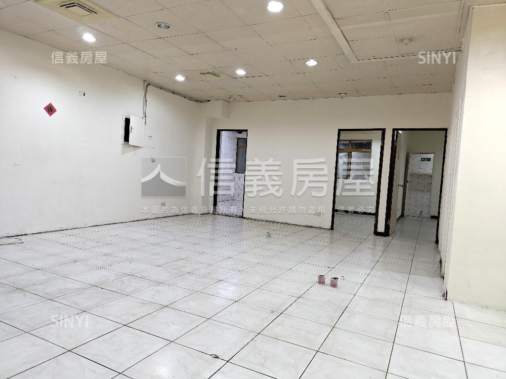 九芎面寬一樓附車位房屋室內格局與周邊環境