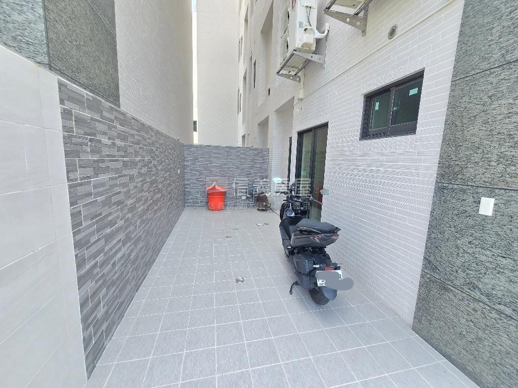 九份子國小角窗電梯店墅房屋室內格局與周邊環境