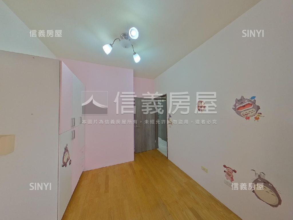 青年城３＋１房車位房屋室內格局與周邊環境
