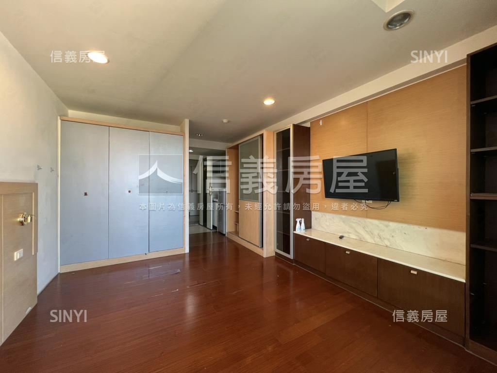 建興學區太子ＬＶ套房房屋室內格局與周邊環境