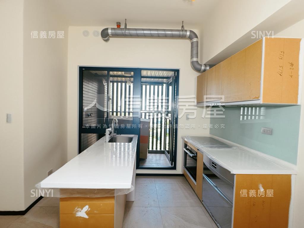 高鐵。高樓景觀三房平車房屋室內格局與周邊環境