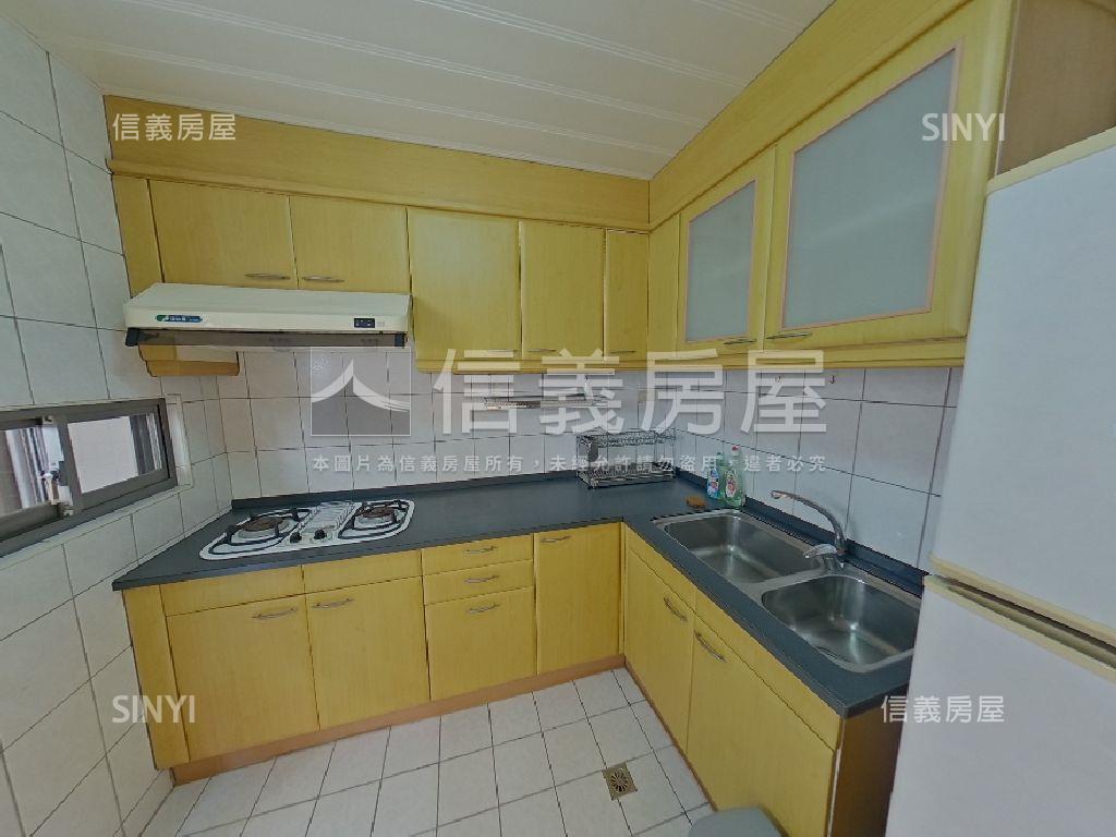 專約潤泰大家寬敞四房車位房屋室內格局與周邊環境