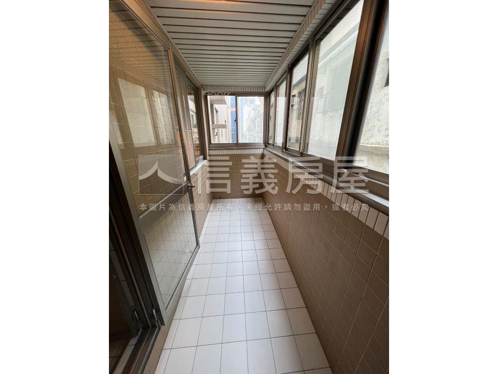 專約潤泰大家寬敞四房車位房屋室內格局與周邊環境