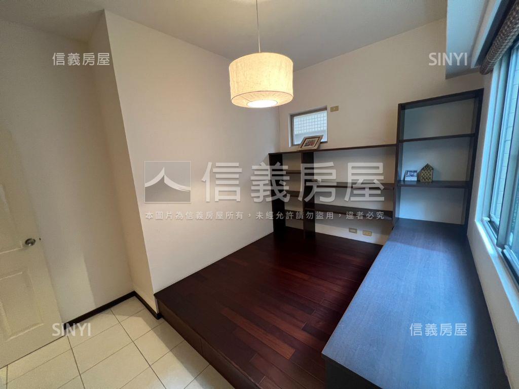 專約潤泰大家寬敞四房車位房屋室內格局與周邊環境