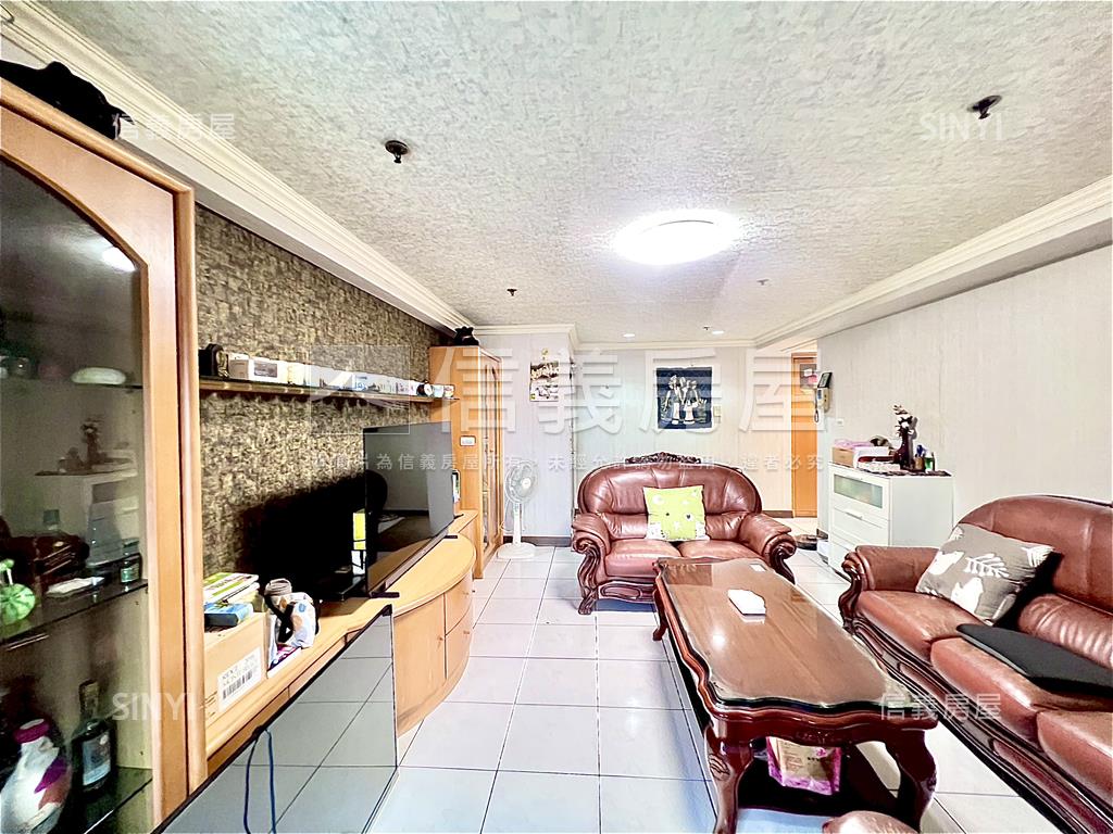 翠堤大地３＋１房平面車位房屋室內格局與周邊環境