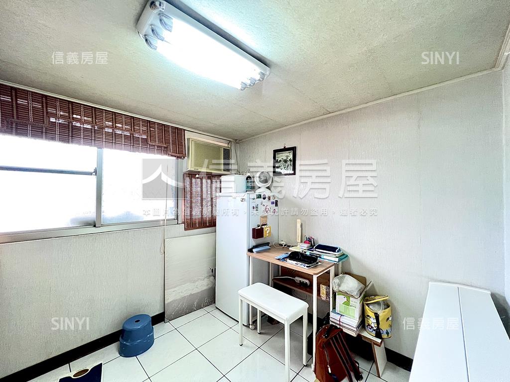 翠堤大地３＋１房平面車位房屋室內格局與周邊環境