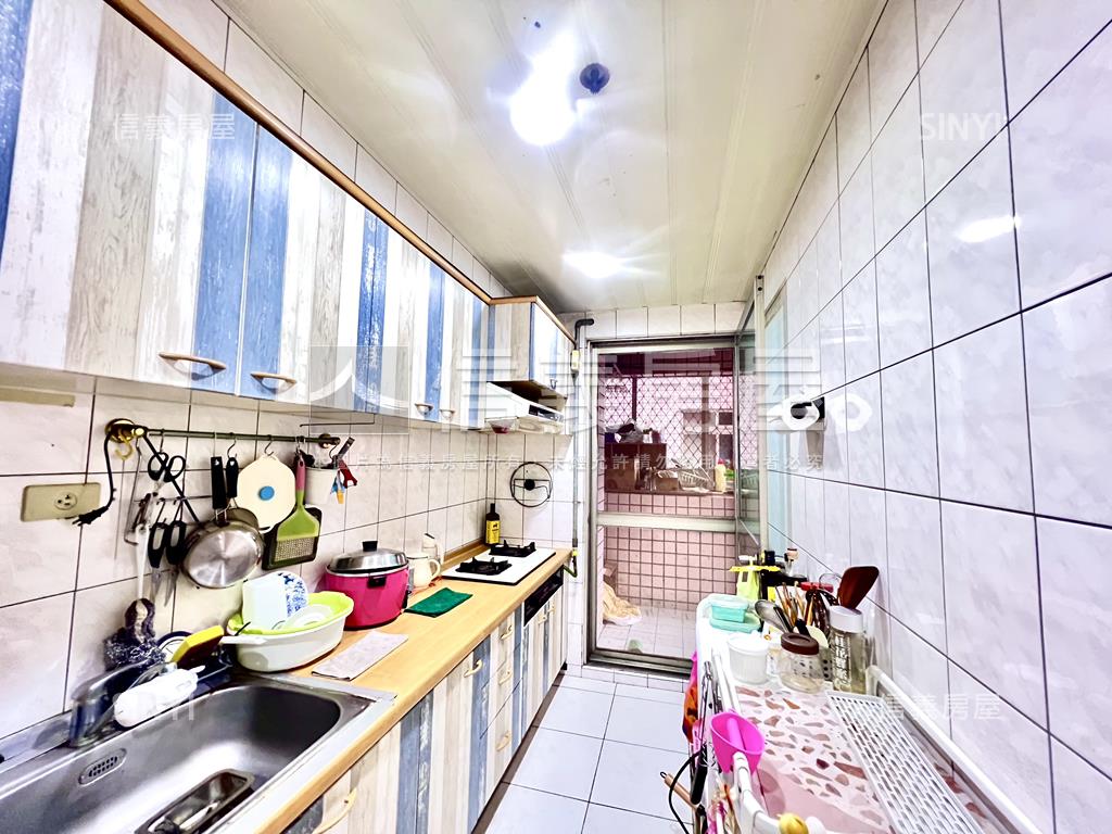 翠堤大地３＋１房平面車位房屋室內格局與周邊環境