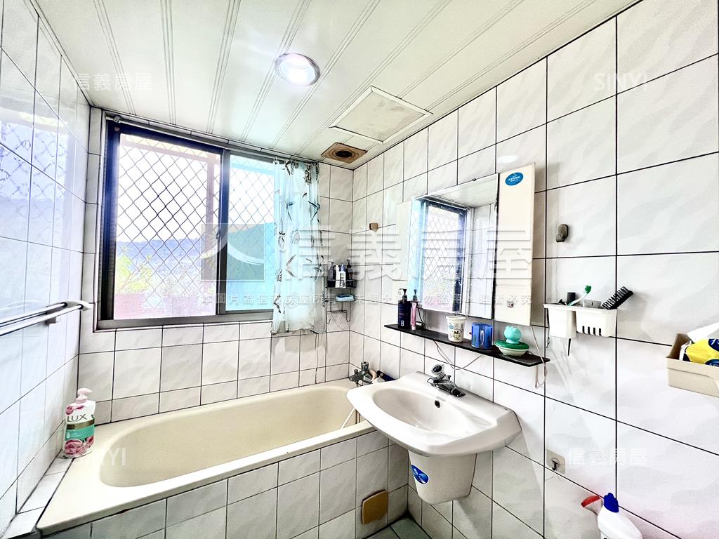 翠堤大地３＋１房平面車位房屋室內格局與周邊環境