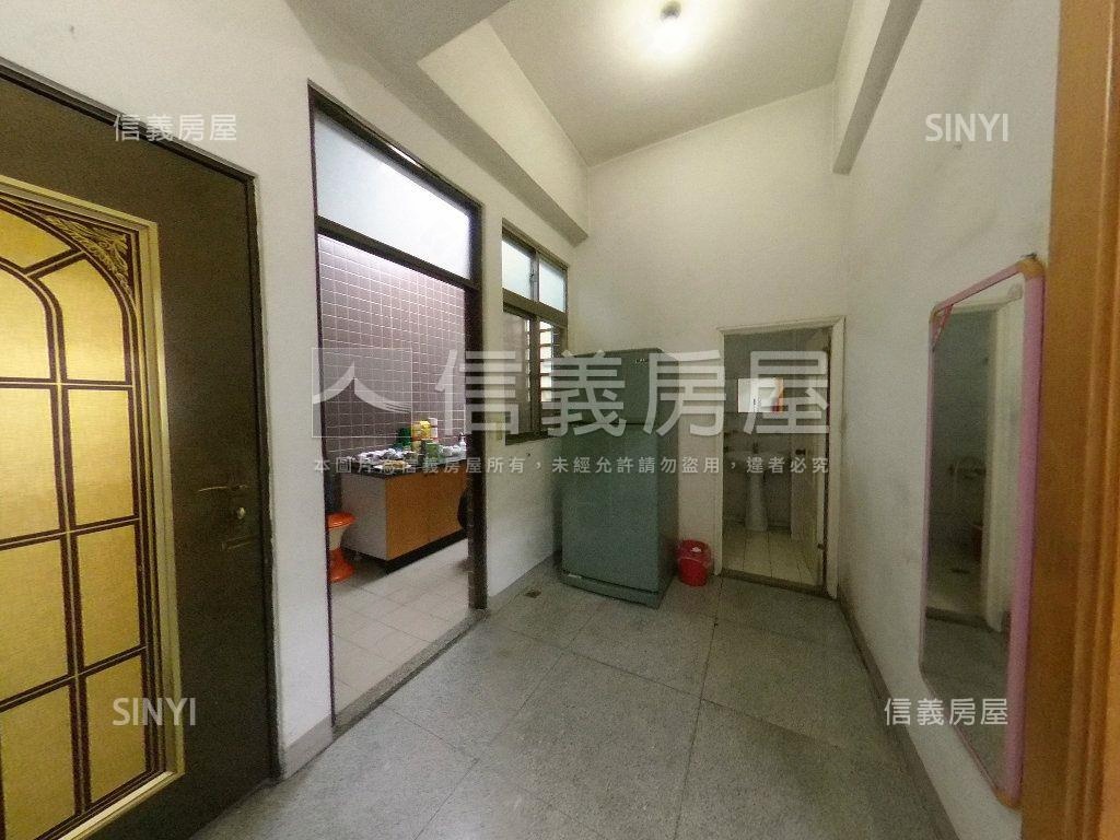 新莊１＋２樓店面房屋室內格局與周邊環境