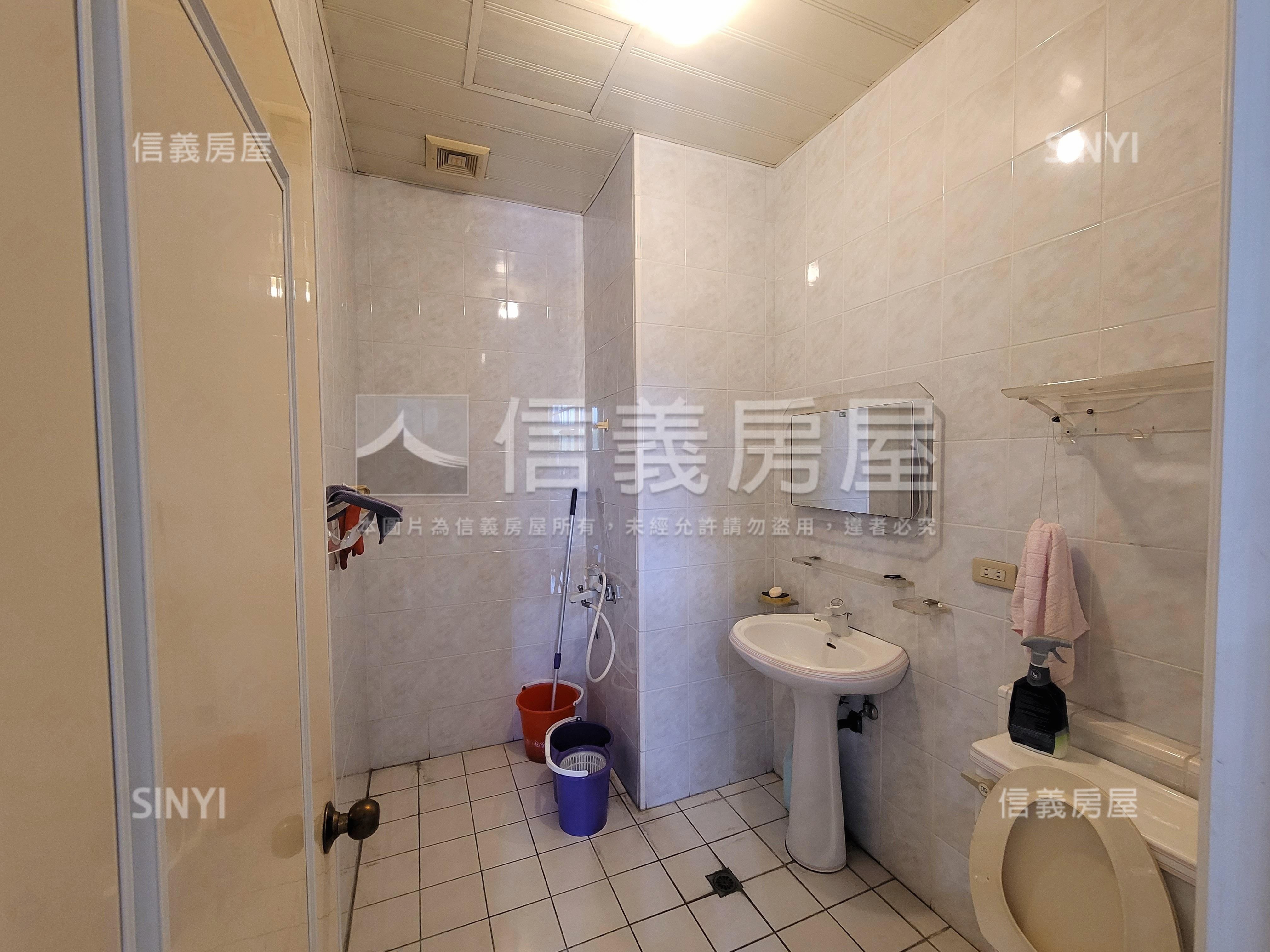 新莊１＋２樓店面房屋室內格局與周邊環境