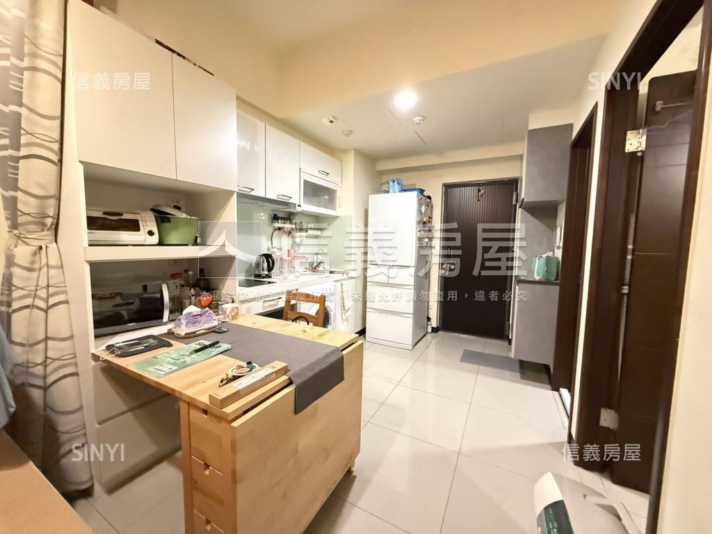 捷運安家高樓美居房屋室內格局與周邊環境