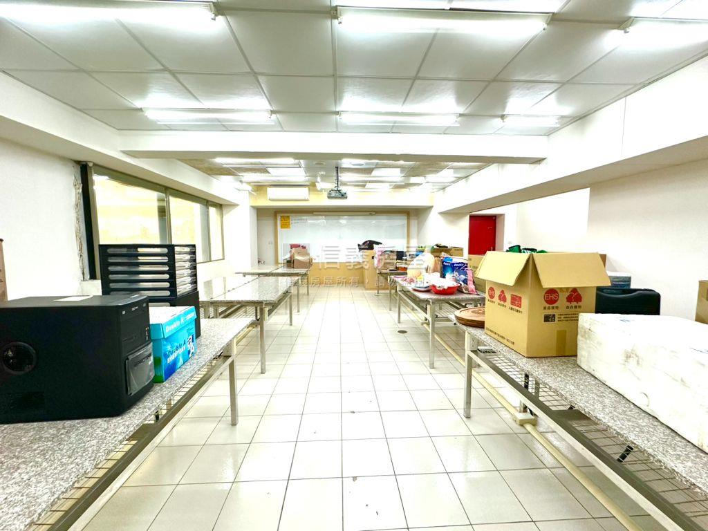 近高雄車站百坪商辦房屋室內格局與周邊環境