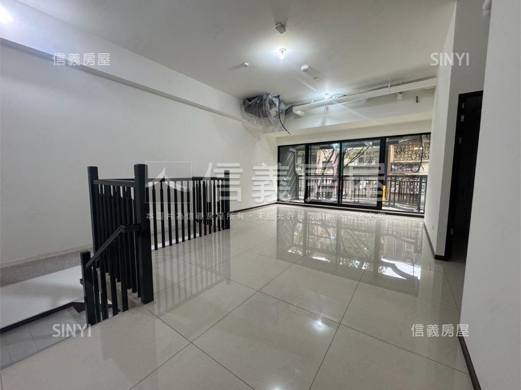 專任！松德長虹全新店面！房屋室內格局與周邊環境