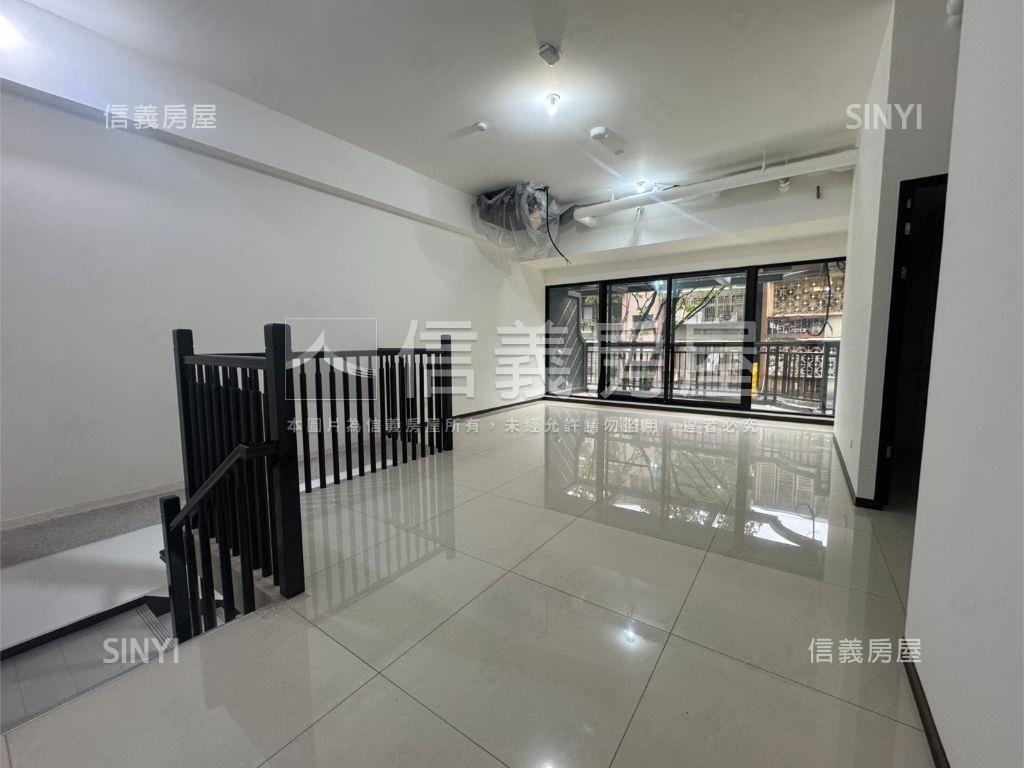 專任！松德長虹全新店面！房屋室內格局與周邊環境