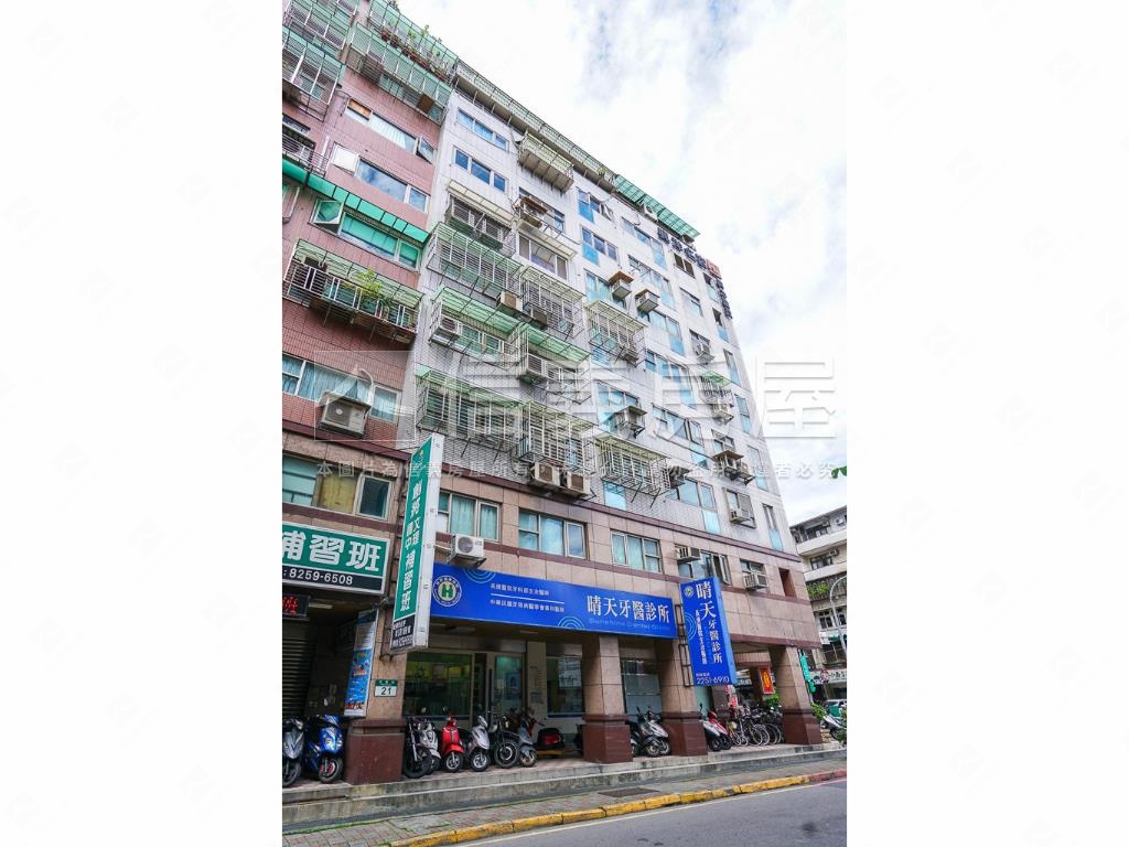 江翠文聖收租店面房屋室內格局與周邊環境