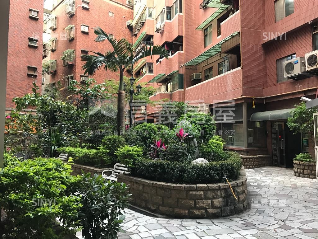 江翠文聖收租店面房屋室內格局與周邊環境