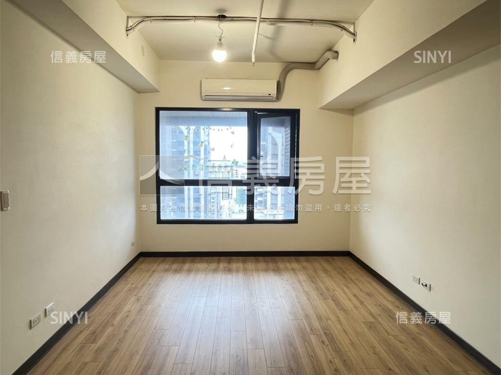 國峰苑高樓層景觀三房車位房屋室內格局與周邊環境
