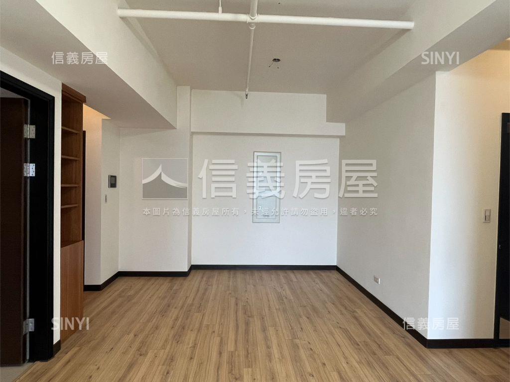 國峰苑高樓層景觀三房車位房屋室內格局與周邊環境