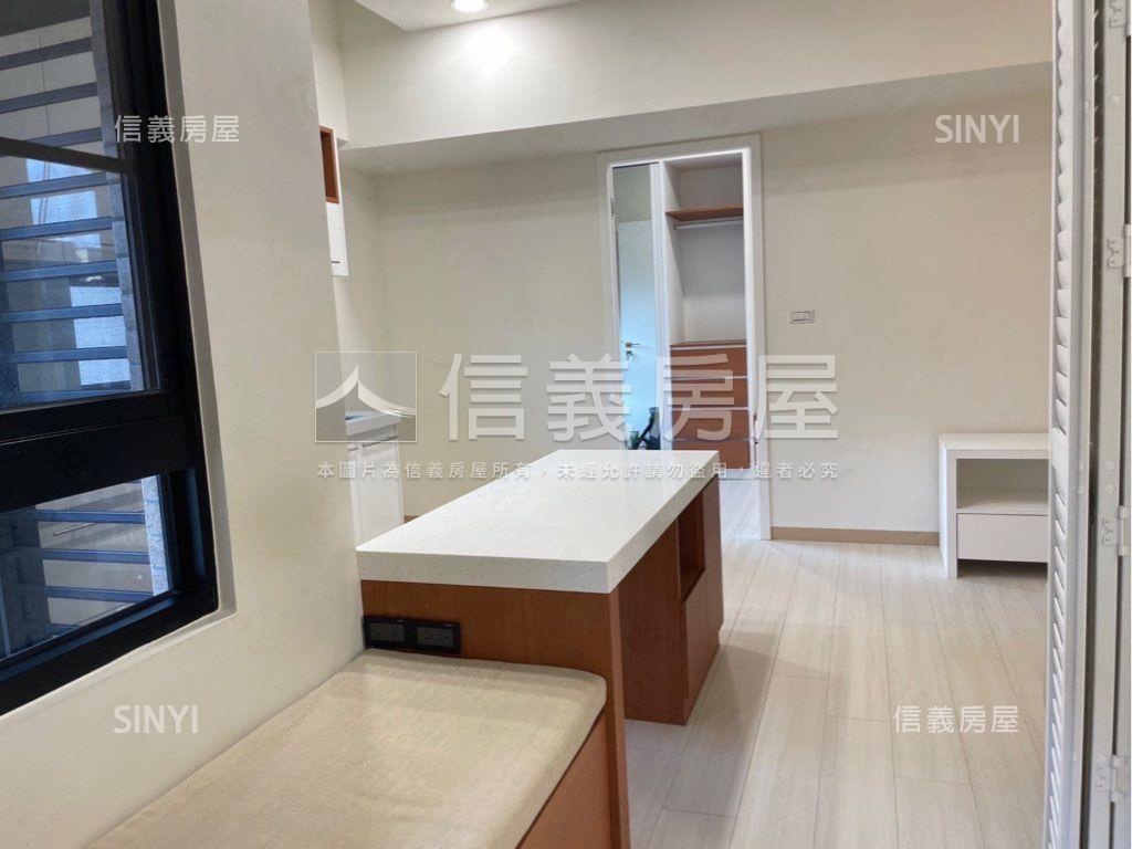 Ｍｙ鑫光燕麥色質感美屋房屋室內格局與周邊環境