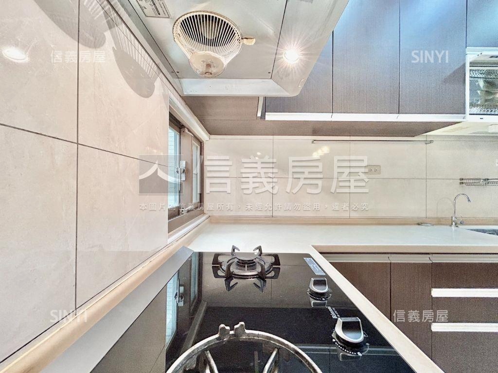 ｜成功｜典藏三房房屋室內格局與周邊環境