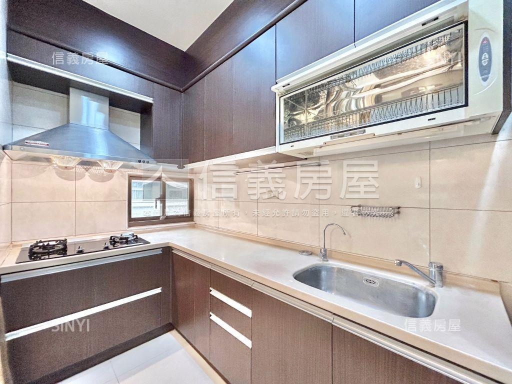 ｜成功｜典藏三房房屋室內格局與周邊環境