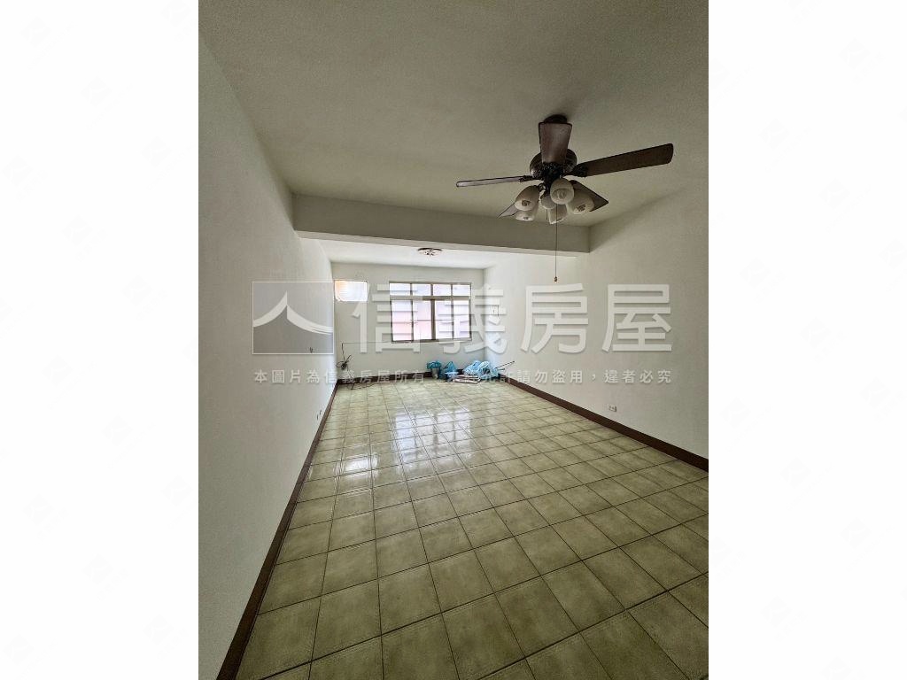 未來黃線優質學區透天金店房屋室內格局與周邊環境