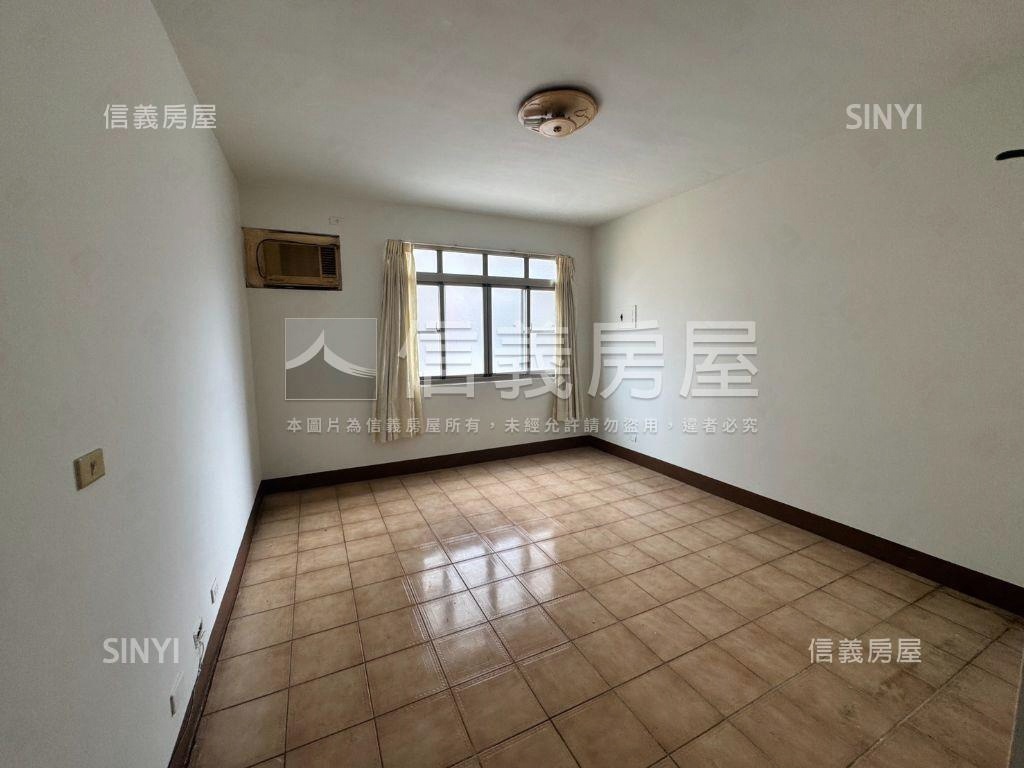 未來黃線優質學區透天金店房屋室內格局與周邊環境