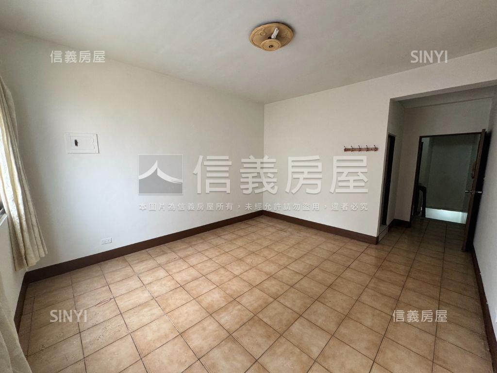 未來黃線優質學區透天金店房屋室內格局與周邊環境