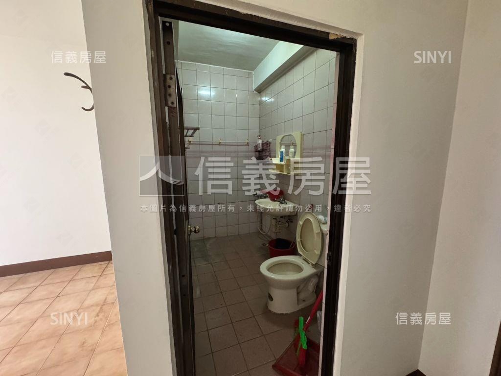 未來黃線優質學區透天金店房屋室內格局與周邊環境