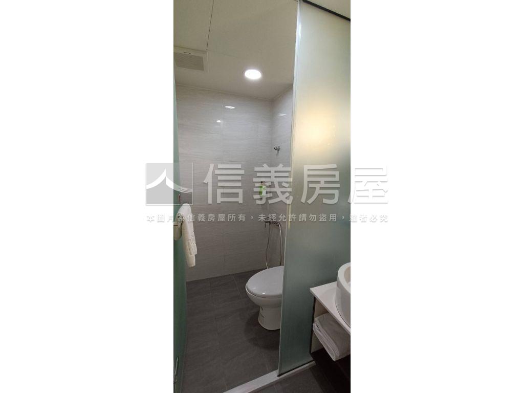 稀有釋出逢甲商圈合法商旅房屋室內格局與周邊環境