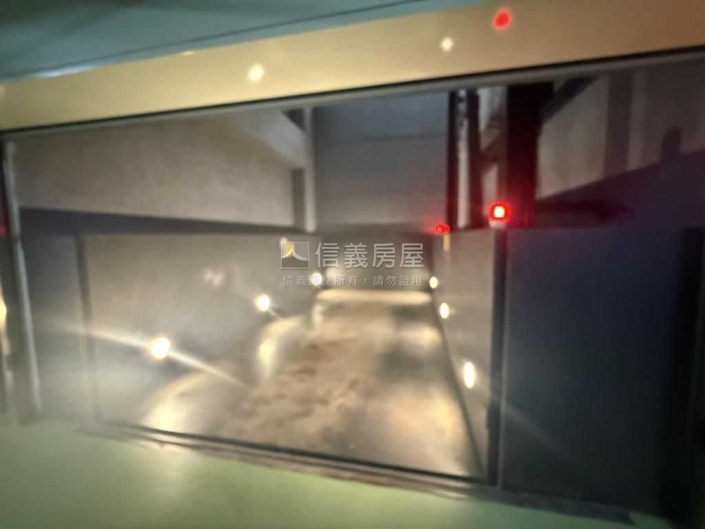 德育路精美３房車位房屋室內格局與周邊環境