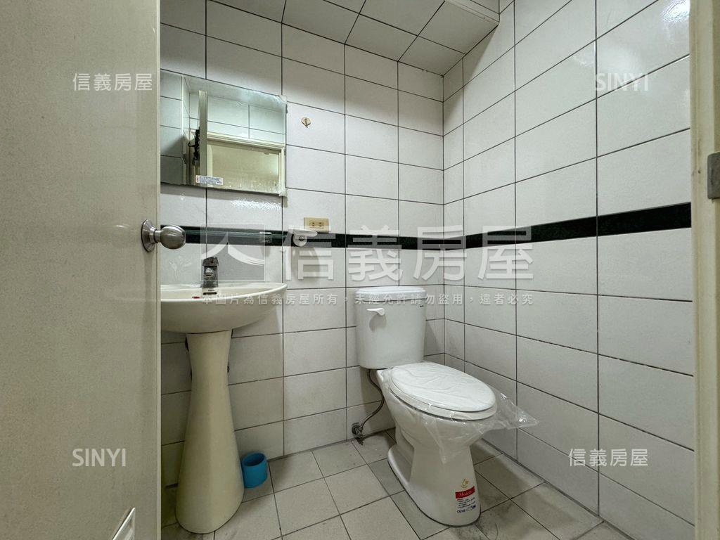 民族一路與榮佑路‧三角窗房屋室內格局與周邊環境