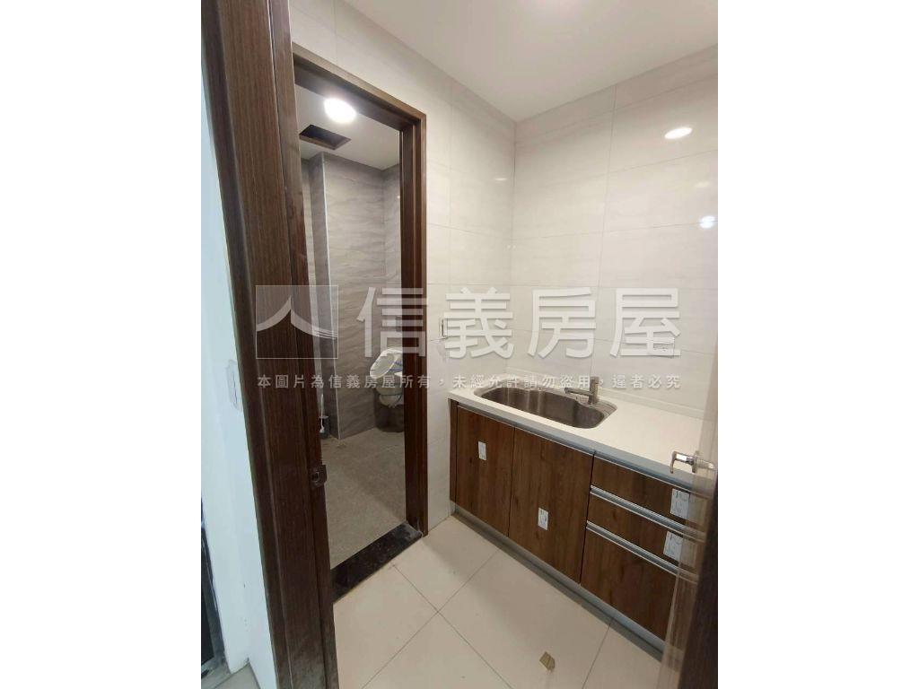 華山藝邸二樓大空間房屋室內格局與周邊環境