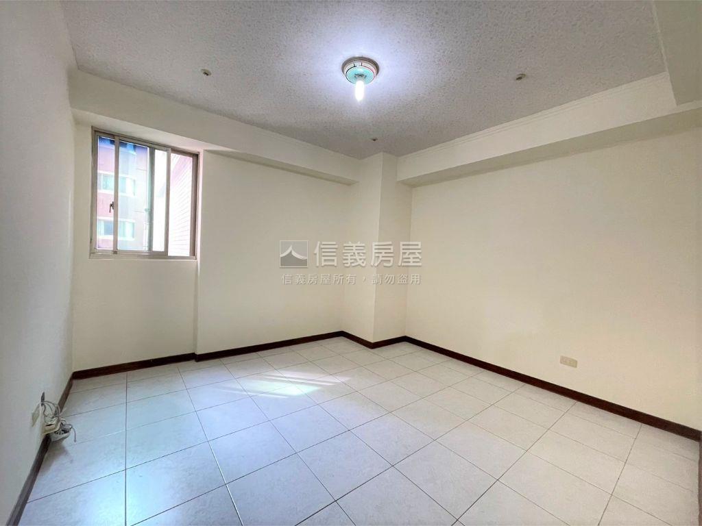 首府高樓海景三房房屋室內格局與周邊環境