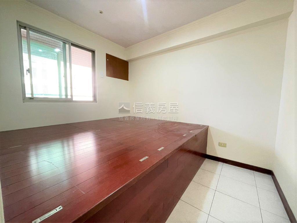 首府高樓海景三房房屋室內格局與周邊環境