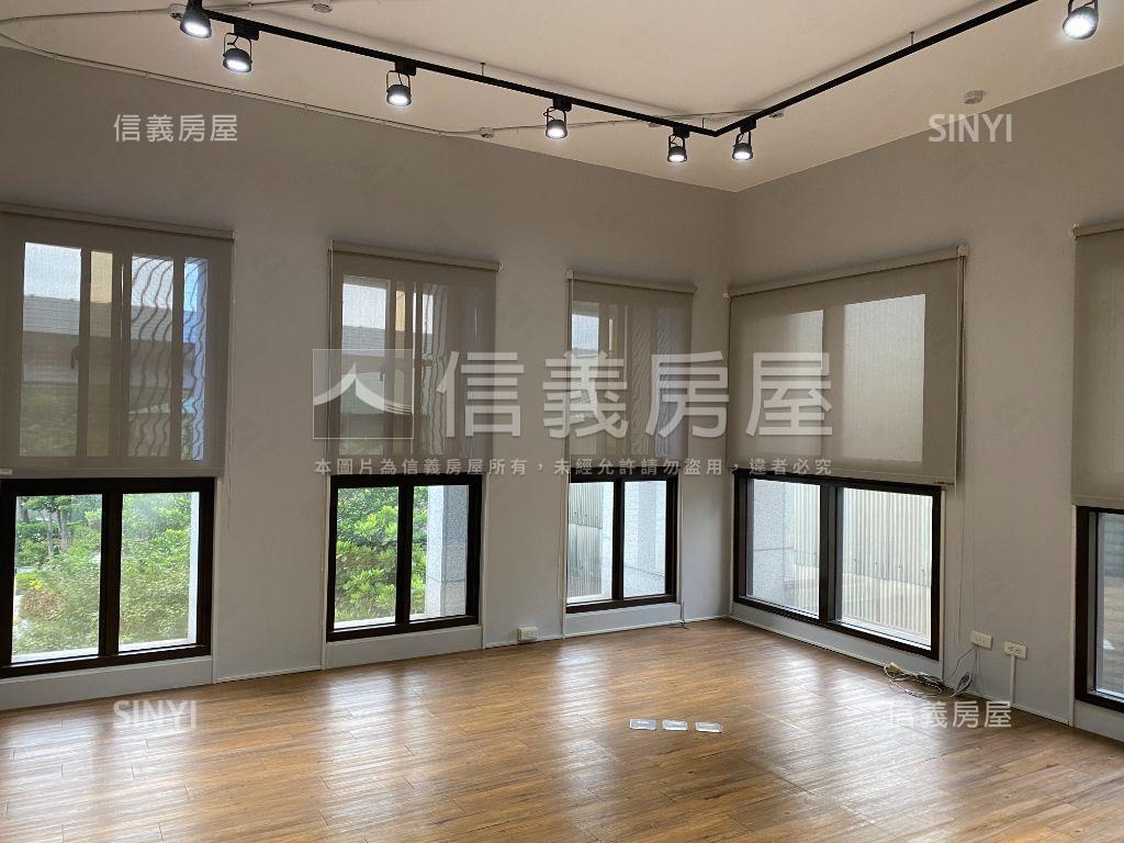 ［世界心］面中庭房屋室內格局與周邊環境