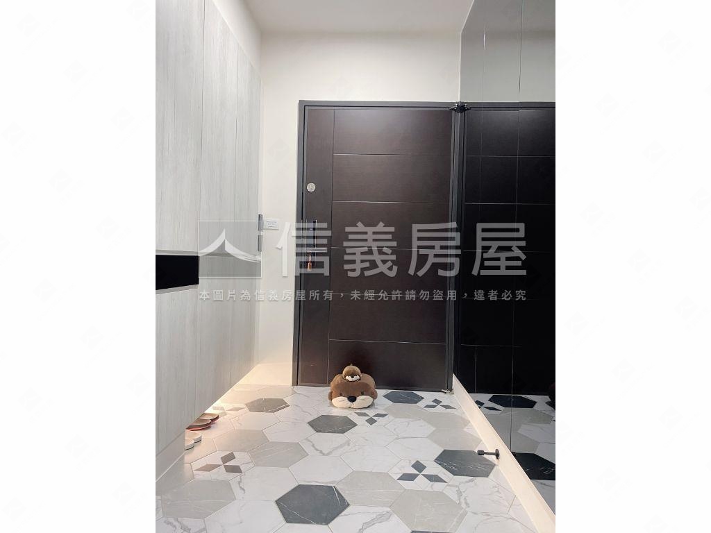興時代採光百萬裝潢大三房房屋室內格局與周邊環境